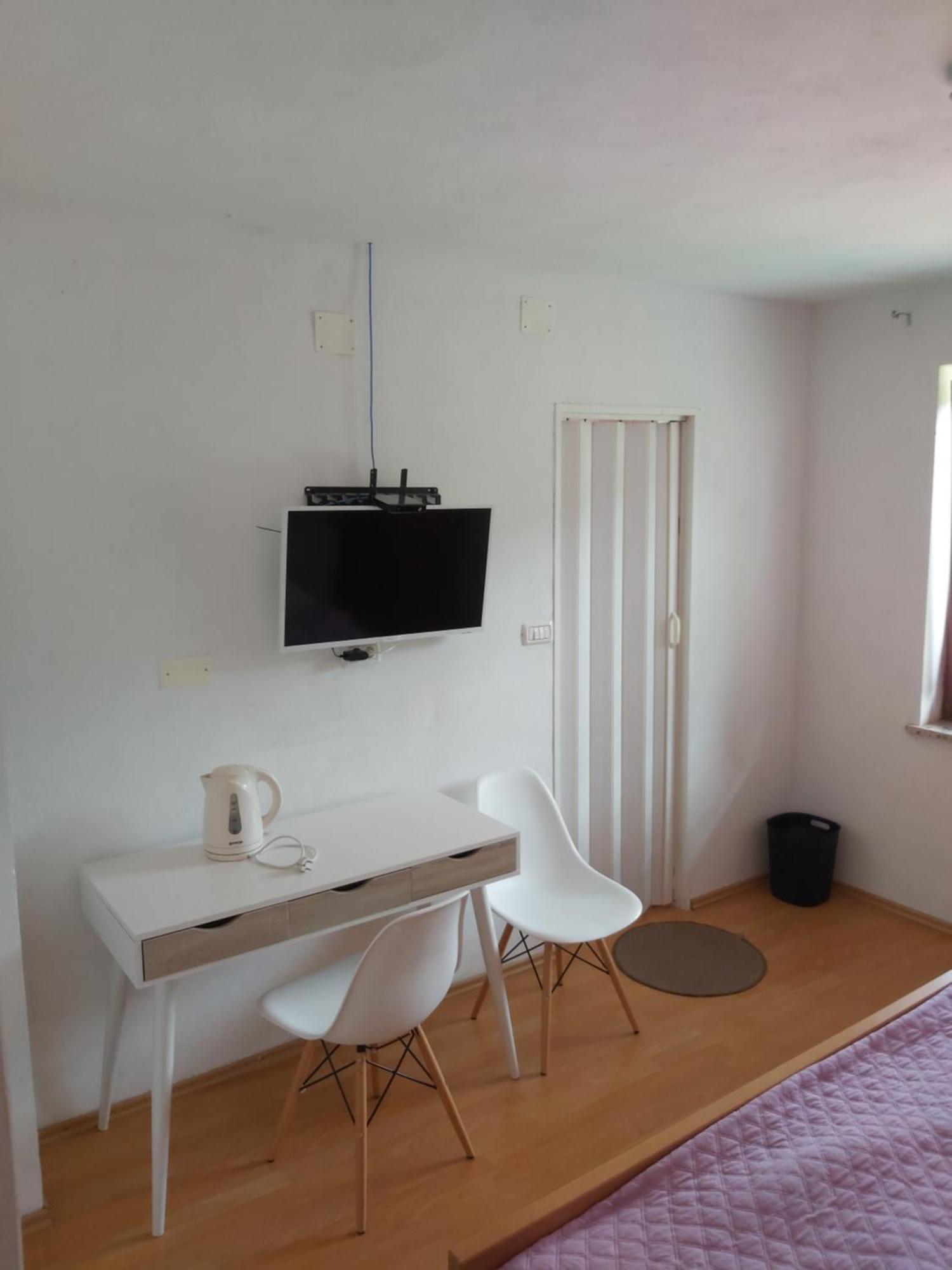 Rooms Zagon Postojna Exterior photo